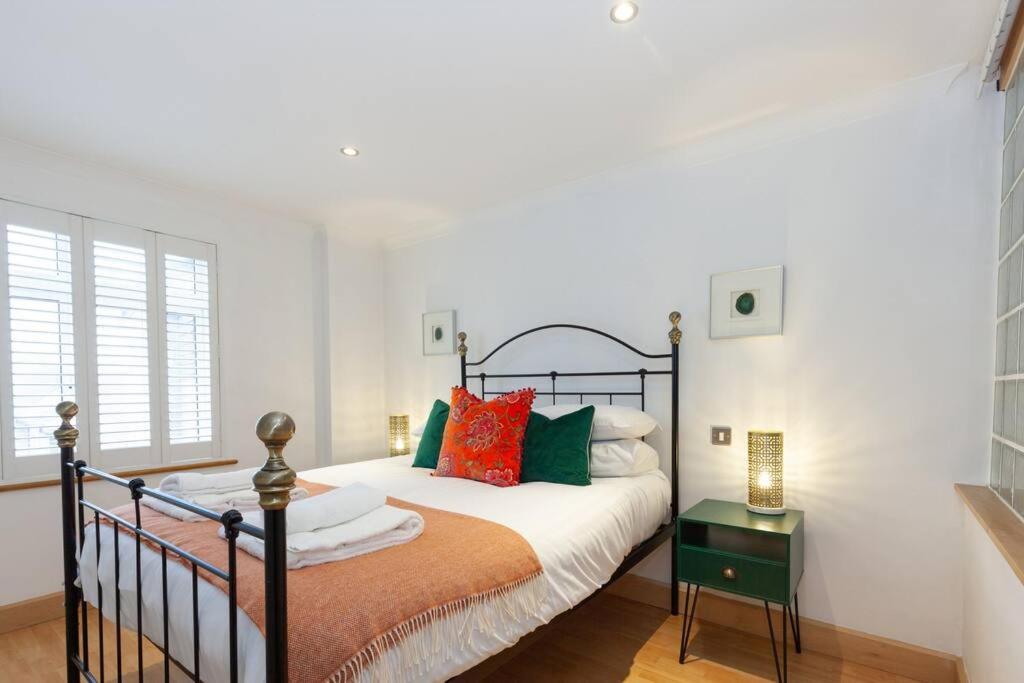 Apartment In The Heart Of The City Centre, Live Like A Local 牛津 外观 照片