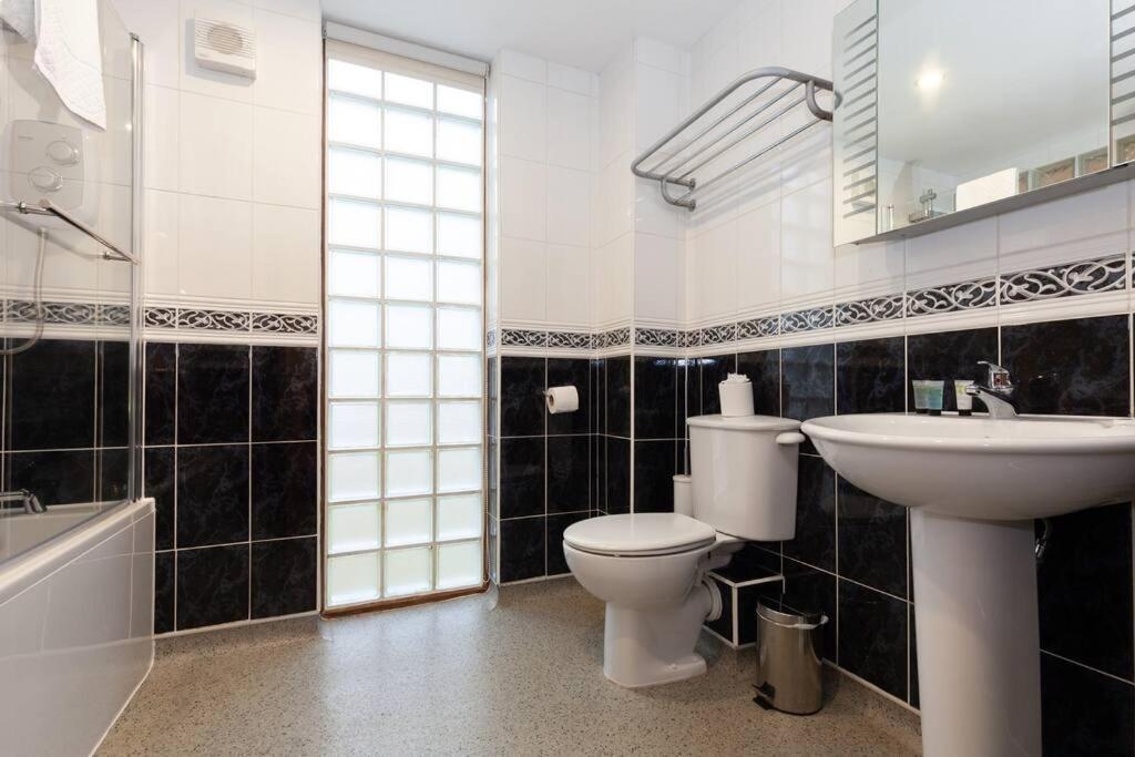 Apartment In The Heart Of The City Centre, Live Like A Local 牛津 外观 照片